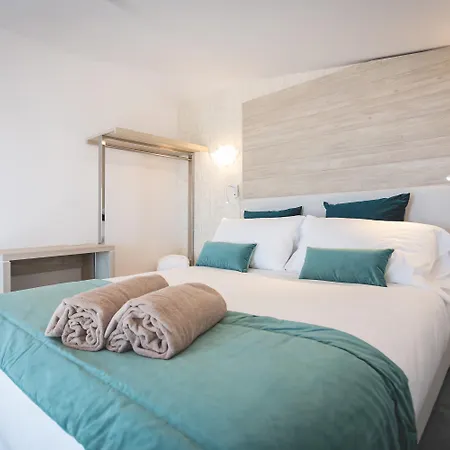 The Sense Experience - Preferred & 5*